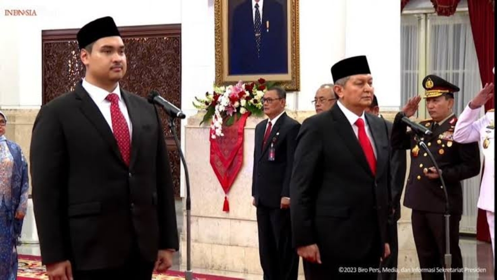 Presiden Jokowi Lantik Dito Jadi Menpora Dan Dua Pejabat Baru