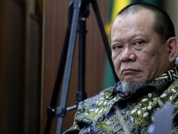 Kasus Dana Hibah Jatim. KPK Geledah Rumah La Nyalla di Surabaya