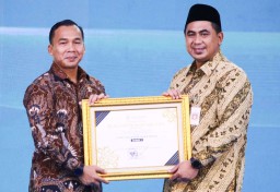 Jateng Moncer, Sukses Raih Penghargaan Nasional Data Keluarga Terbaik