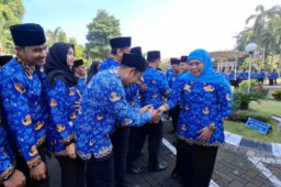 Diprediksi 29,4 Juta Orang ke Jawa Timur Dibayangi Cuaca dan Ekonomi. Ini Arahan Gubernur Khofifah