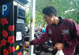Dishub Surabaya Buka Layanan Kartu Uang Elektronik di Taman Bungkul-Apsari