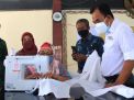 Dimasa Pandemi, Libatkan 30 Ibu Rumah Tangga Jahit 1.400 Hazmat