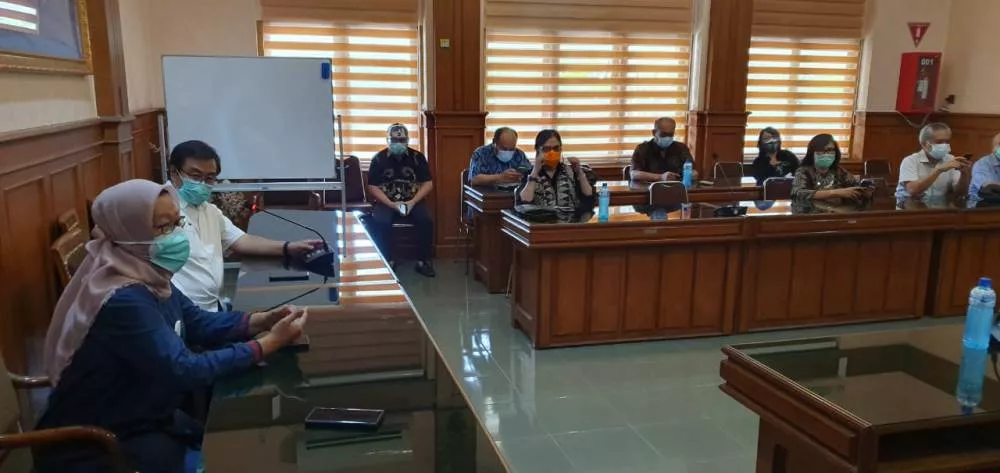 Dinkes Surabaya berkoordinasi dengan pihak RSU dr Soetomo.