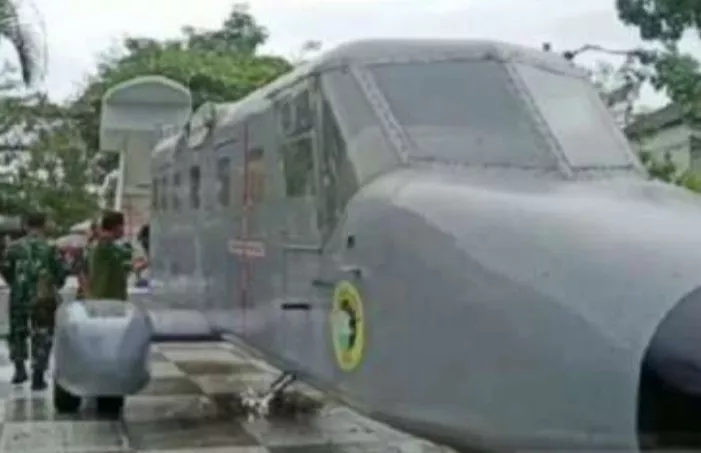 Monumen Baru di Madiun. Pesawat Nomad N24 dan Tank Amphibi