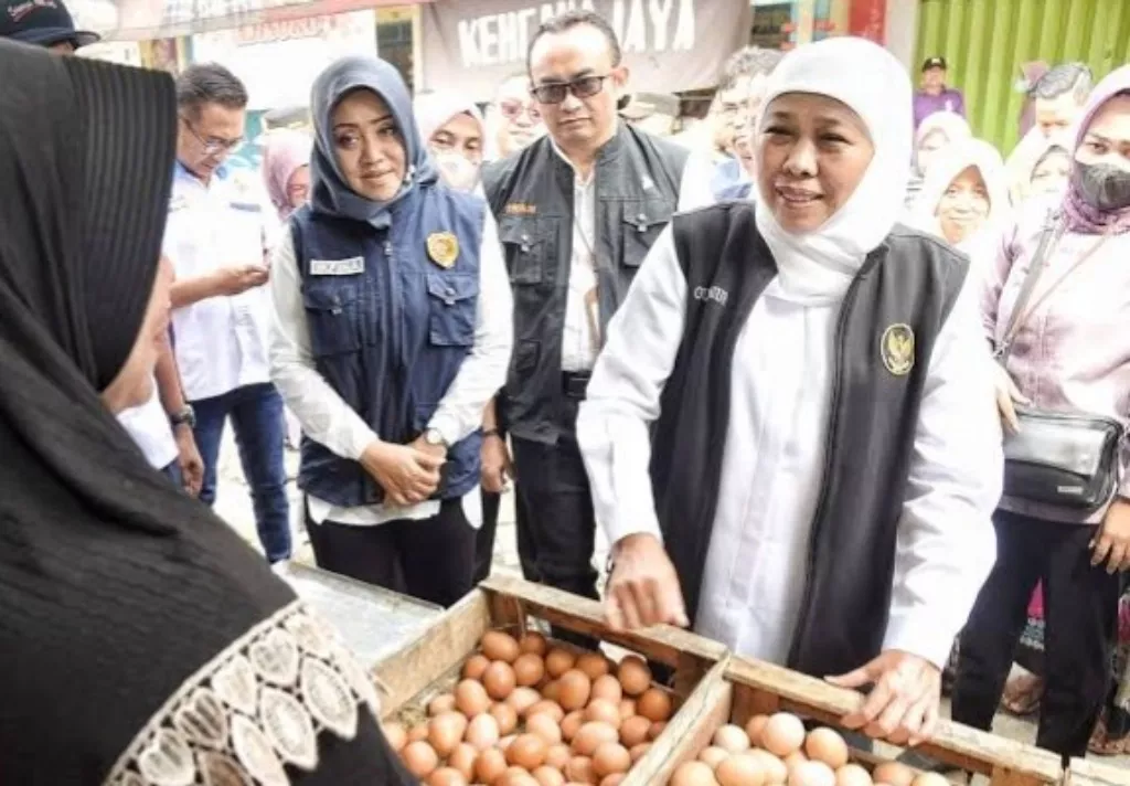 Gubernur Khofifah Cek Stok Sembako, di Jatim Aman Hingga Lebaran