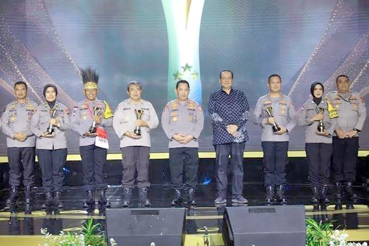 Lima Polisi Terbaik Penerima Hoegeng Award 2023