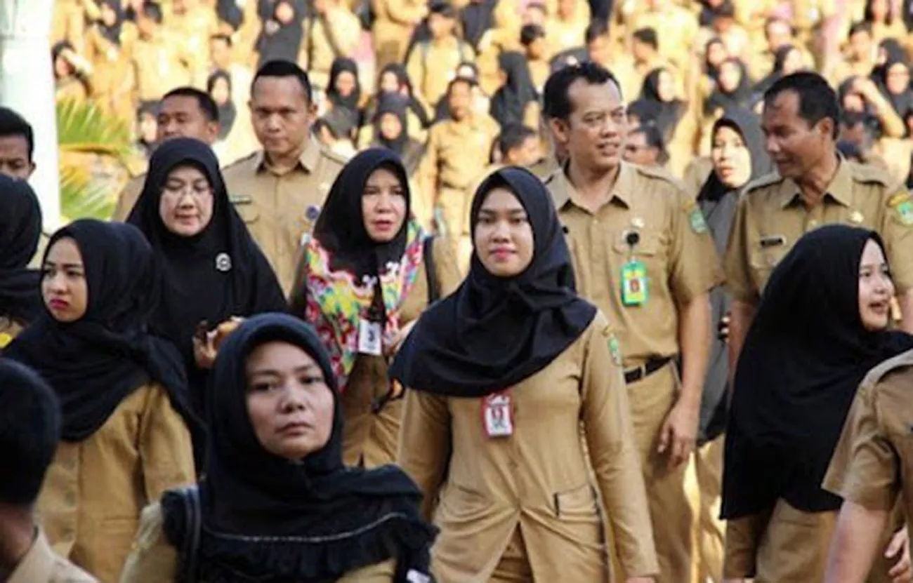 Desakan DPR. Tenaga Honorer Segera Diangkat Jadi PPPK