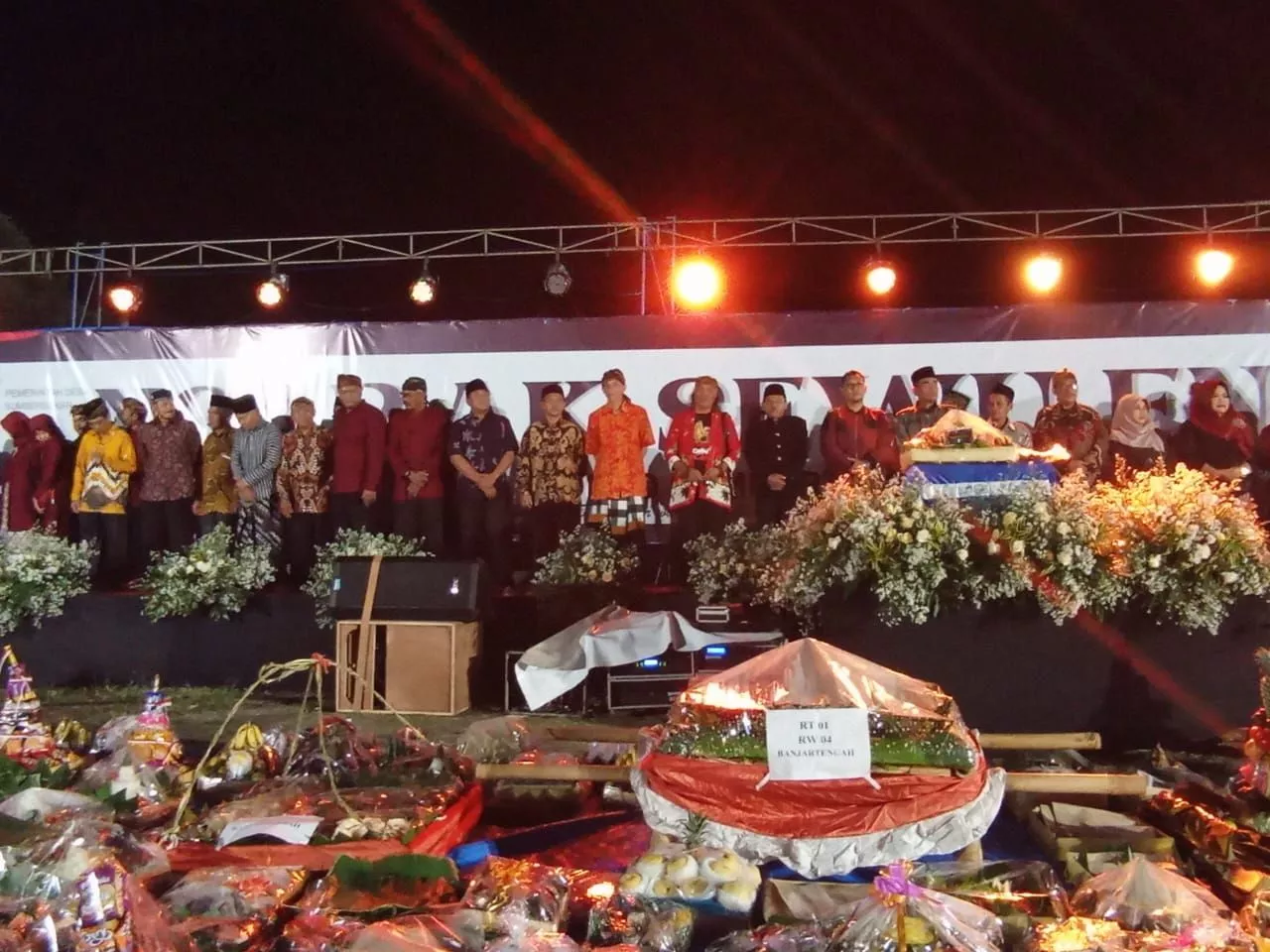 Peringati 1 Suro. Gelar Ngarak Sewu Ancak