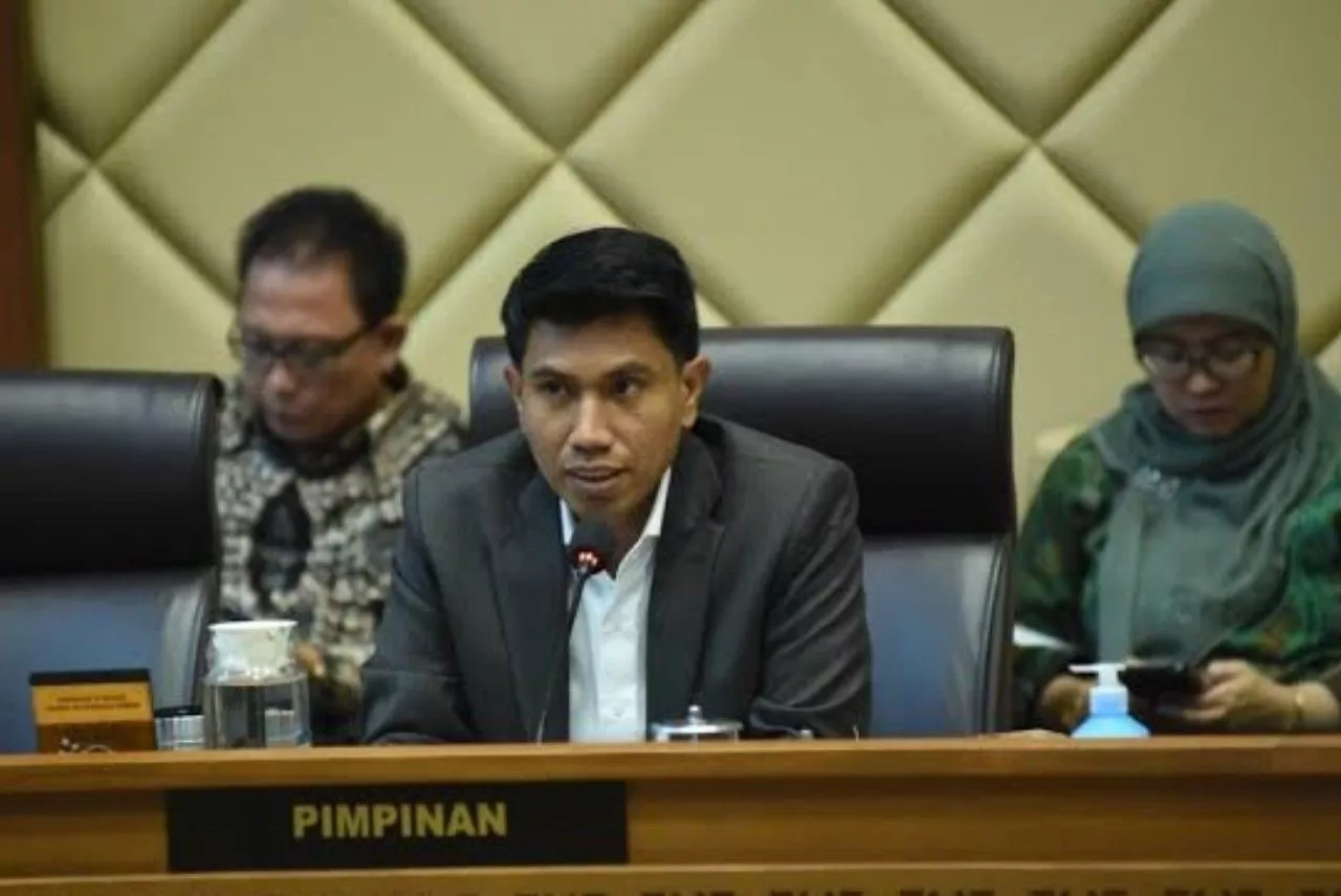 Wacana Kepala Daerah Dipilih DPRD. Komisi II DPR RI: Solusi Cegah Politik Uang