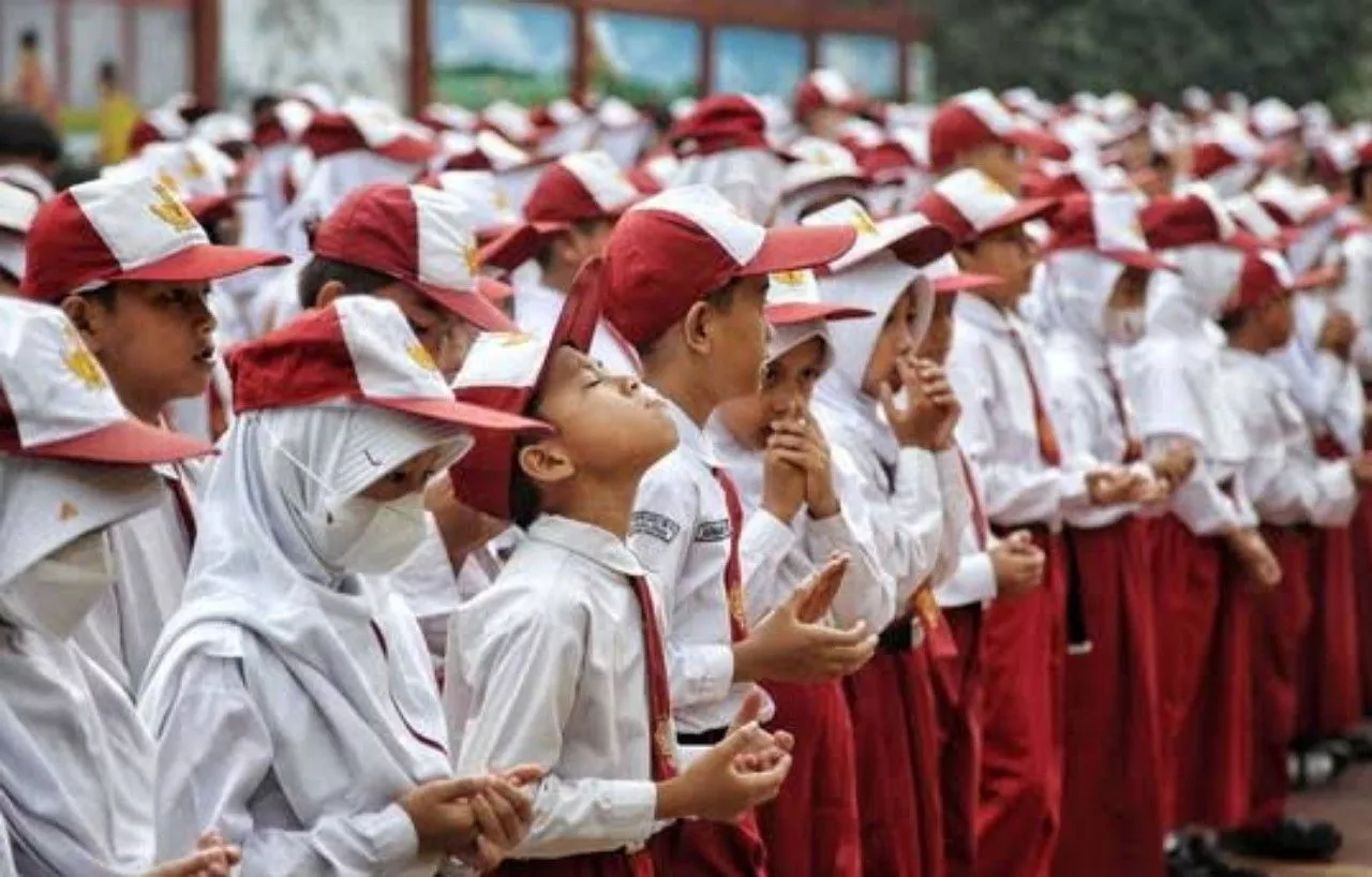 Hari Pendidikan Nasional. Presiden Prabowo Anggarkan Rp17,1 Triliun untuk Perbaikan Sekolah