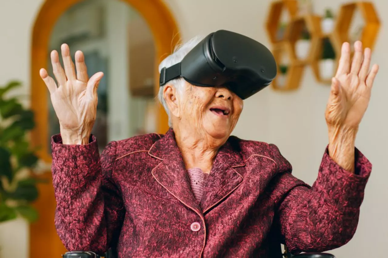 BRIN Kembangkan VR untuk Simulasi Bencana dan Latihan Lansia