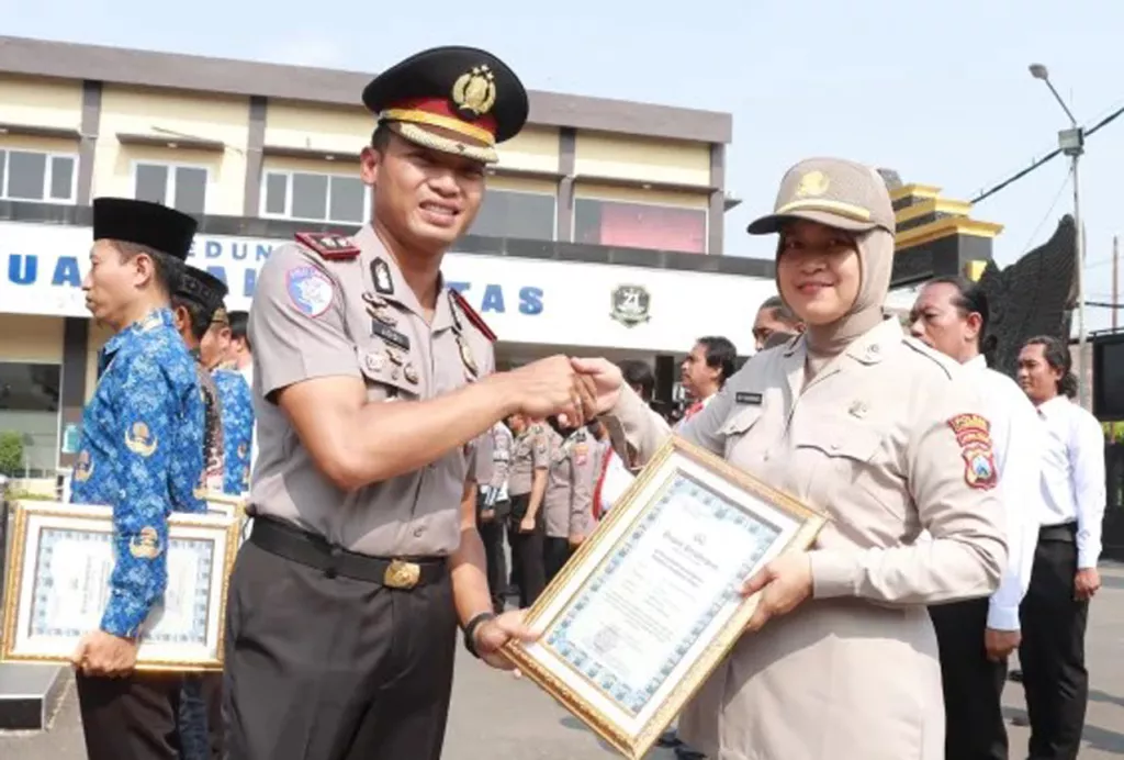 Polres Lamongan Apresiasi Atas Kontribusi Jaga Kamtibmas