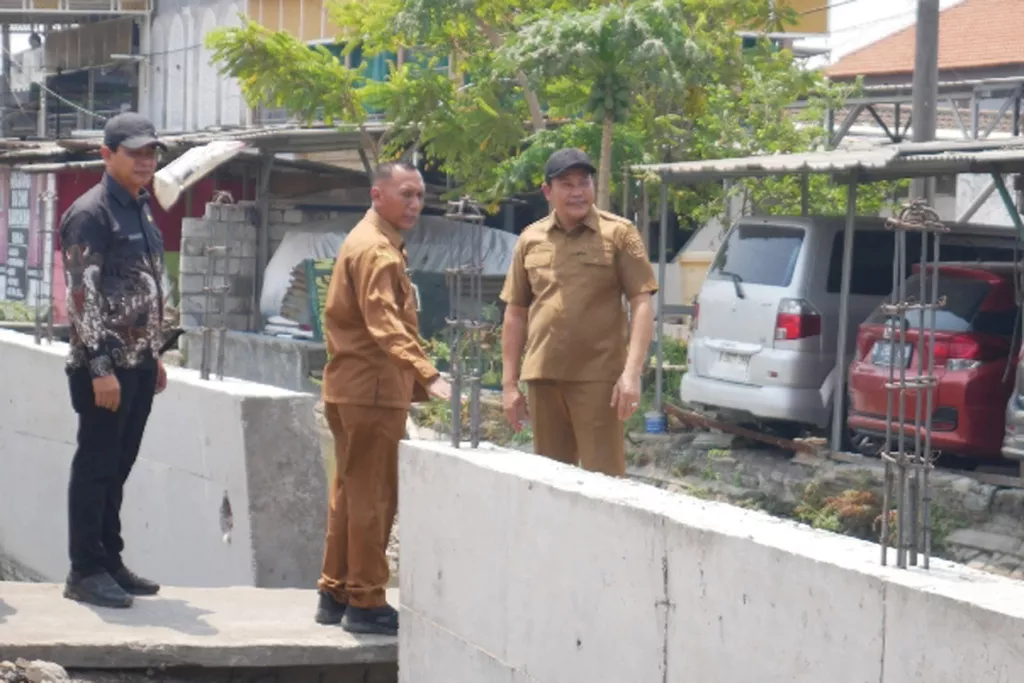 Pemkab Sidoarjo Sikat Habis Jembatan Liar yang Hambat Normalisasi Sungai