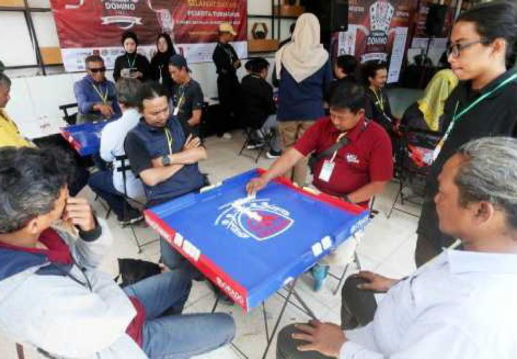 Puluhan Jurnalis Adu Strategi dan ‘Saling Jegal’ agar Lawan Kalah Telak